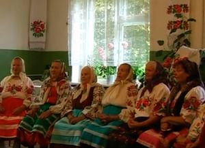 01 Хороводная песня «Хажу я гуляю и удоль карагода» в исполнении фольклорного ансамбля села Павличи Клинцовского района Брянской области