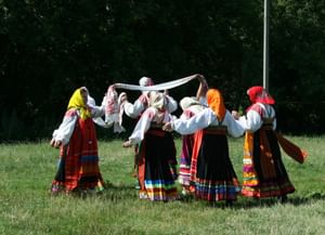 Вождение ширинки в селе Вышние Пены Ракитянского района Белгородской области