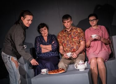 Спектакль «Март»