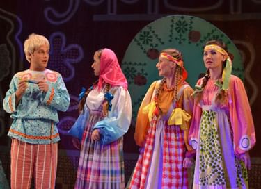 Спектакль «Гуси-лебеди»