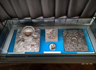 Экспозиция русской иконописи и меднолитой пластики XVI–XIX вв.