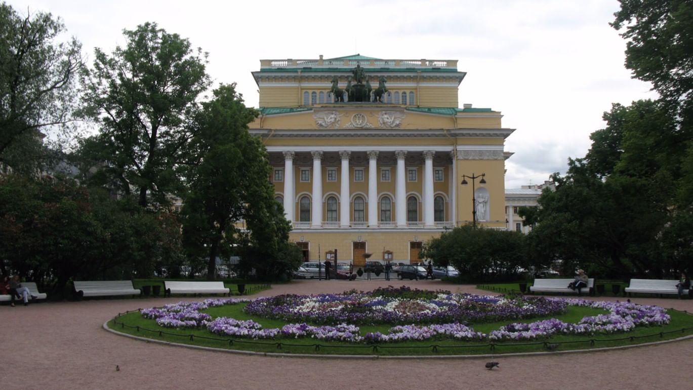 Большой театр здание архитектура