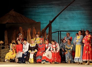 Спектакль «Бабий бунт»