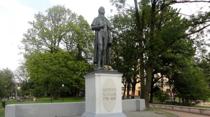 Памятник Фридриху Шиллеру в Калининграде