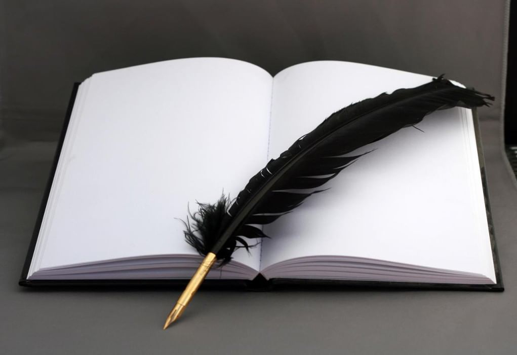 Книги картинки с надписями, открытка