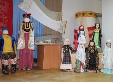 Выставка «Обо всем одежда говорила...»